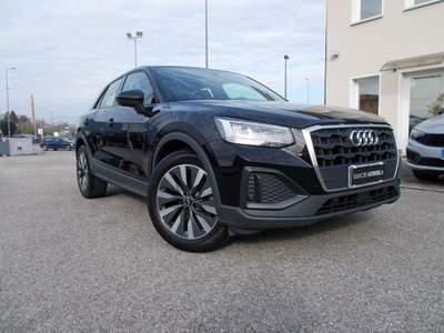Audi Q2 30 TFSI Business tetto apribile Nero usata SAN VENDEMIANO