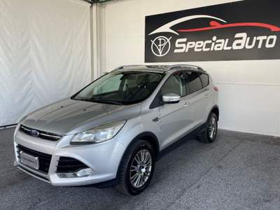 Ford Kuga cil. 2.0 TDCI 140 CV 4WD Powershift Grigio usata Giugliano in Campania