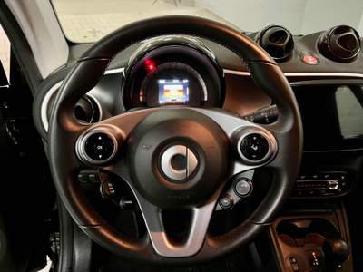 Smart ForTwo 90 0.9 T twinamic cabrio Passion Nero usata Milano