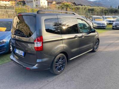 Ford Tourneo Courier 1.5 TDCI 100 CV Sport Grigio usata Arco
