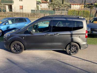 Ford Tourneo Courier 1.5 TDCI 100 CV Sport Grigio usata Arco
