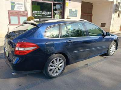 Renault Laguna 2.0 dCi 150CV SporTour Dynamique Blu/Azzurro usata Putignano