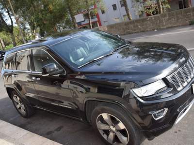 Jeep Grand Cherokee 3.0 V6 CRD 250 CV Multijet II Overland Nero usata Putignano Jeep Grand Cherokee 3.0 V6 CRD 250 CV Multijet II Overland Nero usata Putignano