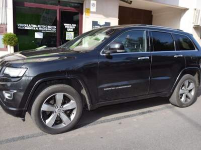 Jeep Grand Cherokee 3.0 V6 CRD 250 CV Multijet II Overland Nero usata Putignano