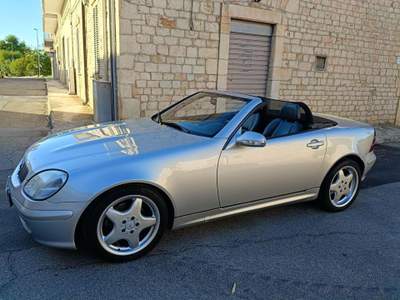 Mercedes-Benz SLK ALLESTIMENTO DESIGNO ASI TARGA ORO Grigio usata Putignano