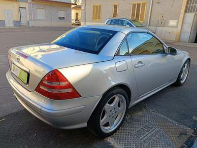 Mercedes-Benz SLK ALLESTIMENTO DESIGNO ASI TARGA ORO Grigio usata Putignano