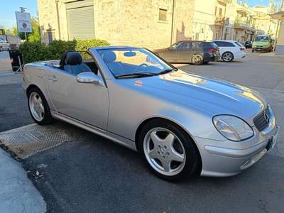 Mercedes-Benz SLK ALLESTIMENTO DESIGNO ASI TARGA ORO Grigio usata Putignano