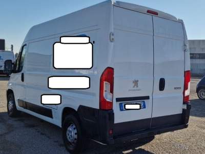 Peugeot Boxer 330 2.2 BlueHDi 120 S&S Bianco usata Gaglianico