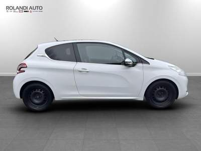 Peugeot 208 1.6 e-hdi 8v Allure s&s 115cv 3p Bianco usata Casale Monferrato