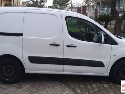 Citroen Berlingo 1.6 16V VTi 95CV Multispace Bianco usata Cirò Marina