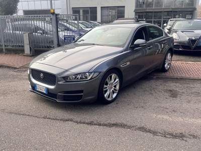 Jaguar XE 2.0 D Turbo 180CV aut. Portfolio Argento usata Opera