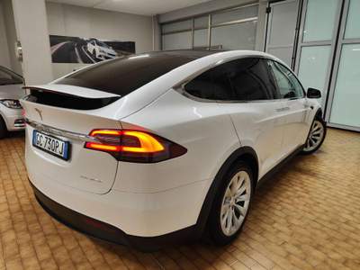Tesla Model X 2020-kwh 100-POSTI 7-POSTI-GANCIO TRAINO Bianco usata Sarego