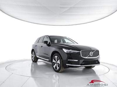 Volvo XC60 T6 AWD Plug-in hybrid Elettrica/Benzina Core Brigh Nero usata Corciano