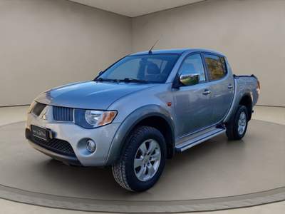 Mitsubishi L200 2.5 DI-D/136CV Double Cab Invite Grigio usata Tertenia