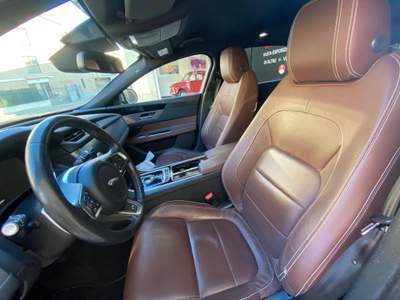 Jaguar XF Sportbrake 2.0 D 180 CV aut. R-Sport Grigio usata Collegno