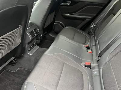 Jaguar F-Pace 2.0 D 180 CV AWD aut. R-Sport Nero usata Asiago