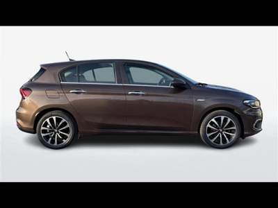 Fiat Tipo 5 Porte 1.6 Multijet 120cv Lounge S&S my20 Oro usata Lecce