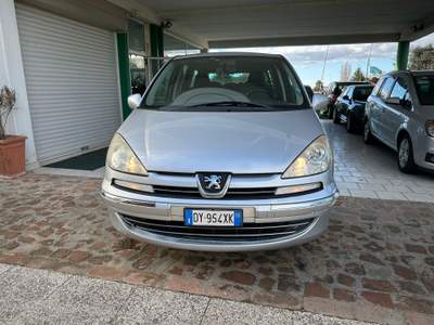 Peugeot 807 PEUGEOT 807 2.0 HDI 7 POSTI (12 RATE) Argento usata LUGO