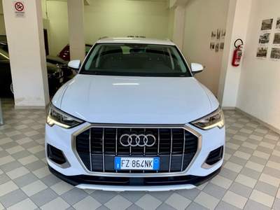 Audi Q3 audi q3 35 tdi s-tronic advaced solo 58.000km  Bianco usata Sant'Eufemia d'Aspromonte