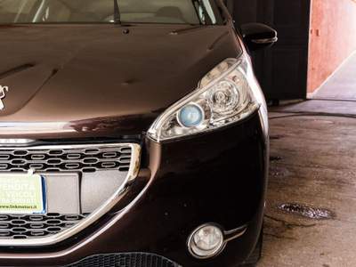 Peugeot 208 1.6 VTi 120CV 5p. Allure Lilla usata Grottaglie