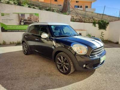 MINI Countryman Mini Cooper D Business Countryman Automatica Nero usata Agrigento