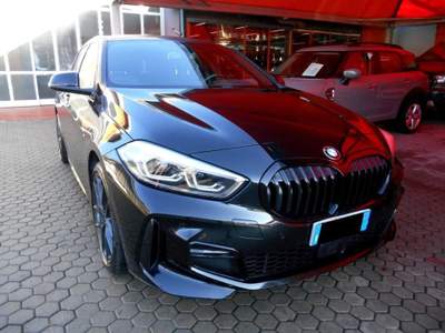 BMW Serie 1 116d d 5p. Msport+Autom+Tetto Apr+C.18" edition black Nero usata Milano