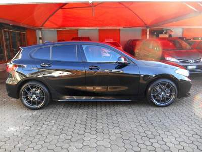 BMW Serie 1 116d d 5p. Msport+Autom+Tetto Apr+C.18" edition black Nero usata Milano