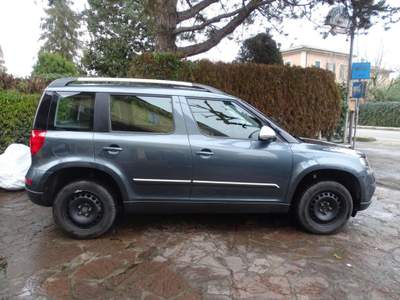 Skoda Yeti 2.0 TDI 110 CV Ambition UNICO PROPRIETARIO Grigio usata Castel Maggiore