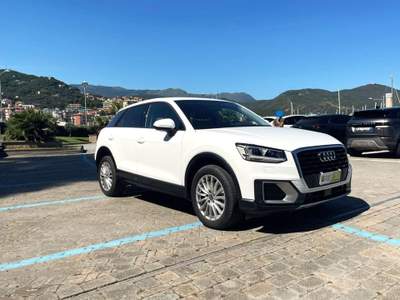 Audi Q2 30 TFSI Business Advanced Bianco usata Varazze