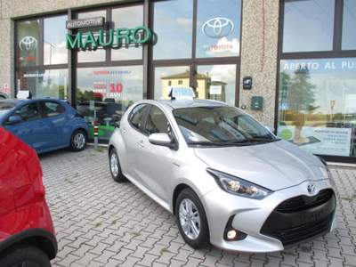 Toyota Yaris 1.5 Hybrid 5 porte Active - NEOPATENTATI Argento usata San Giorgio di Piano