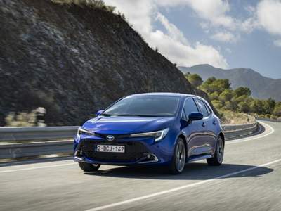 Toyota Corolla Active 1.8 Hybrid Bianco usata San Giorgio di Piano