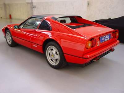 Ferrari 208 GTS Rosso usata Milano