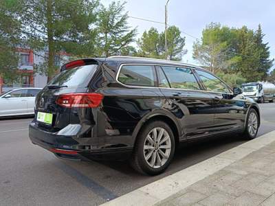 Volkswagen Passat 2.0 TDI SCR EVO DSG Executive Nero usata Putignano