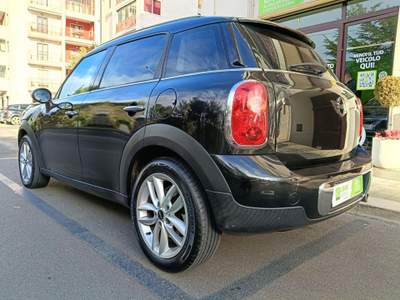 MINI Countryman Mini Cooper D Automatica NEOPATENTATI Nero usata Putignano