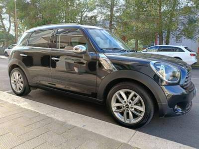 MINI Countryman Mini Cooper D Automatica NEOPATENTATI Nero usata Putignano