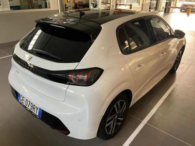 Peugeot 208 100cv  S&S5porte Allure -solo 19000km Bianco usata Bareggio