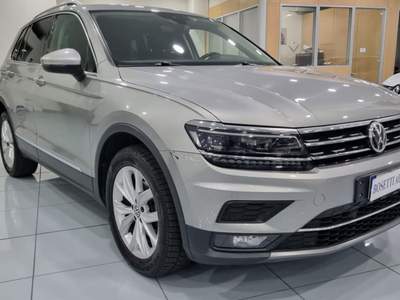 Volkswagen Tiguan 2.0 TDI SCR DSG 4MOTION Advanced BMT Grigio usata Trento
