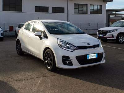 Kia Rio 1.1 CRDi 5p. Active Bianco usata Fondi