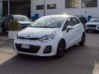 Kia Rio 1.1 CRDi 5p. Active Bianco usata Fondi
