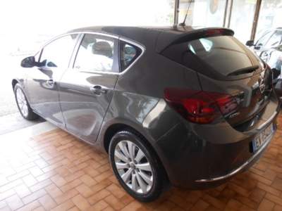 Opel Astra 1.7 CDTI 110CV 5P COSMO OK NEOPAT. Grigio usata Nervesa della Battaglia
