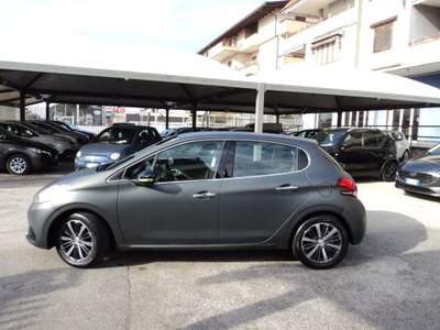 Peugeot 208 1° serie PureTech 82 5 porte Allure Grigio usata Giugliano in Campania