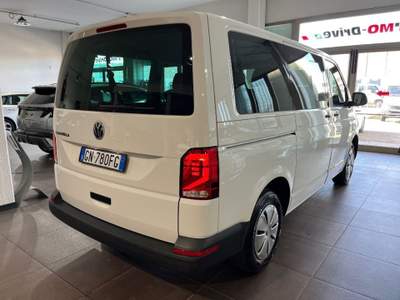 Volkswagen Transporter 2.0 TDI CARAVELLE 9 POSTI Bianco usata Sassuolo