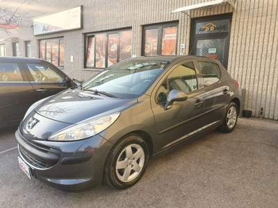 Peugeot 207 1.4 HDi 70CV 5p. X Line Business NEOPATENTATI Argento usata Bareggio