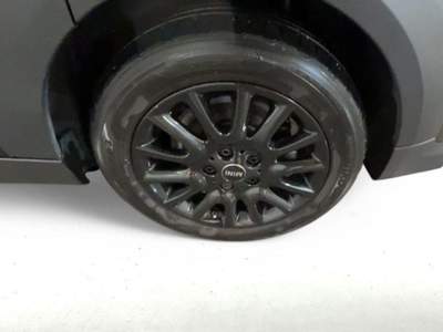MINI Cooper 1.5 Cooper Camden 5 porte Nero usata Rosignano Marittimo