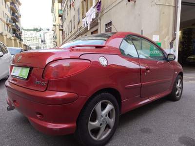 Peugeot 206 1.6 16V CC Rosso usata Genova