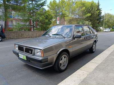 Lancia Delta 1.3 LX Grigio usata Putignano