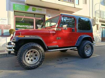 Jeep Wrangler YJ 2.5 BENZINA ASI MANUALE Rosso usata Putignano Jeep Wrangler YJ 2.5 BENZINA ASI MANUALE Rosso usata Putignano