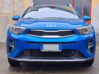 Kia Stonic URBAN Blu/Azzurro usata Buccinasco