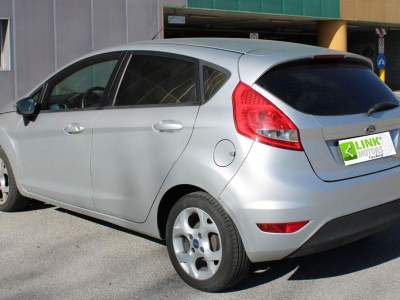 Ford Fiesta 1.4 TDCi 70CV 5 porte Titanium Grigio usata Potenza