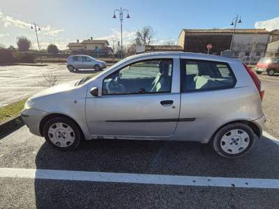 Fiat Punto disel Argento usata Trevignano